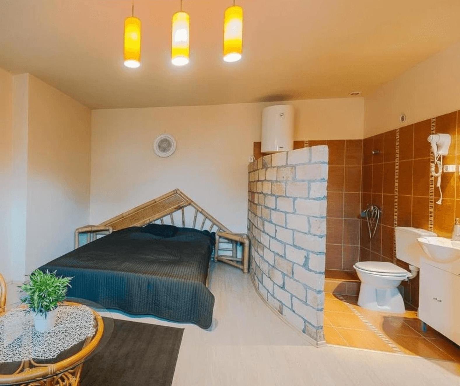 Pava Panzio Bed & Breakfast Шолтвадкерт Екстериор снимка